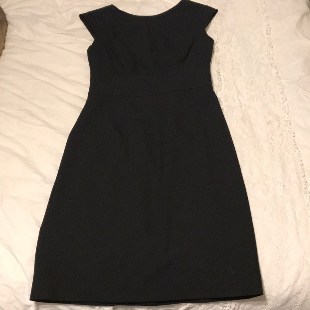 VERY flattering black dress